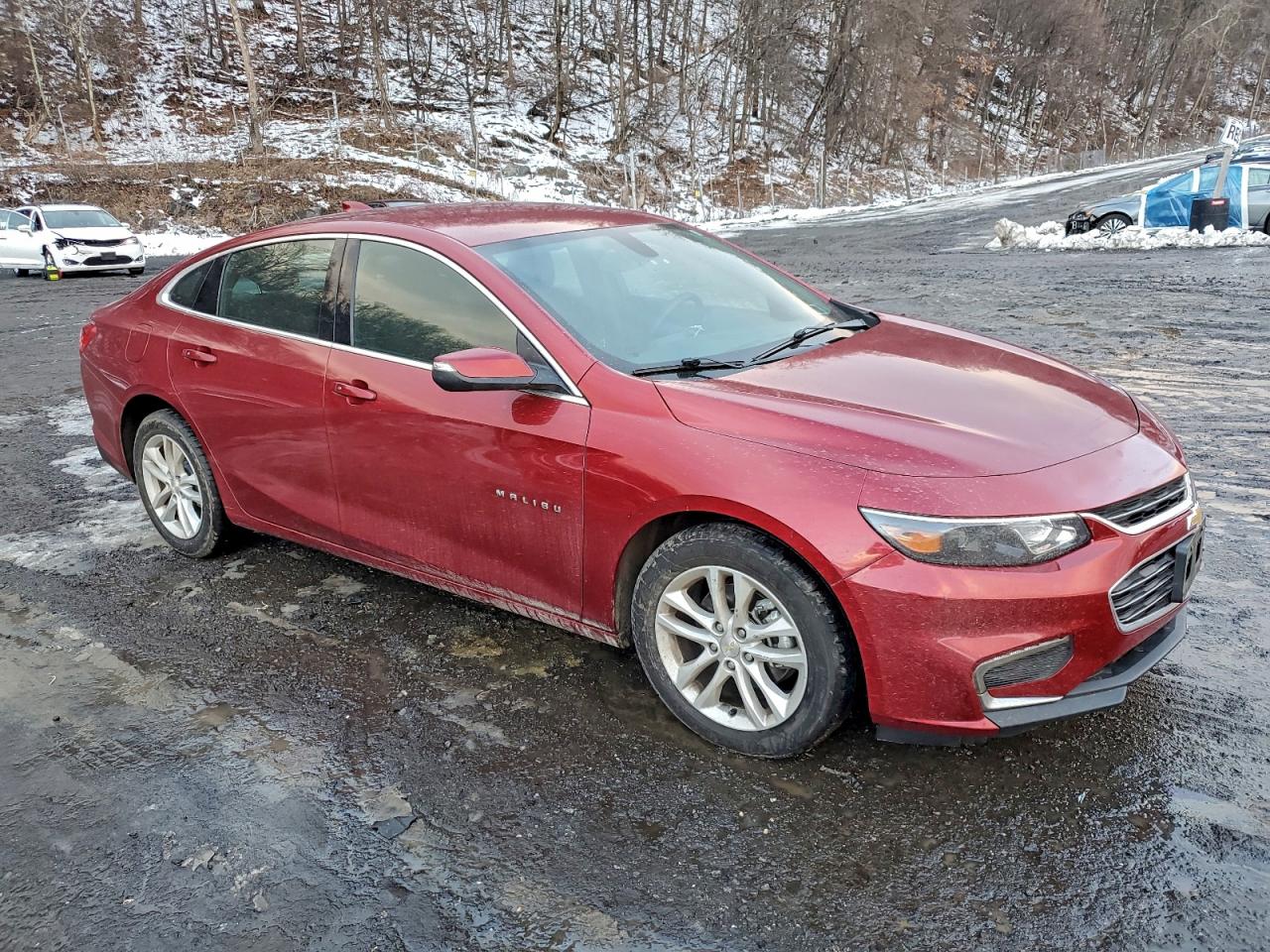 2017 CHEVROLET MALIBU LT photo 4