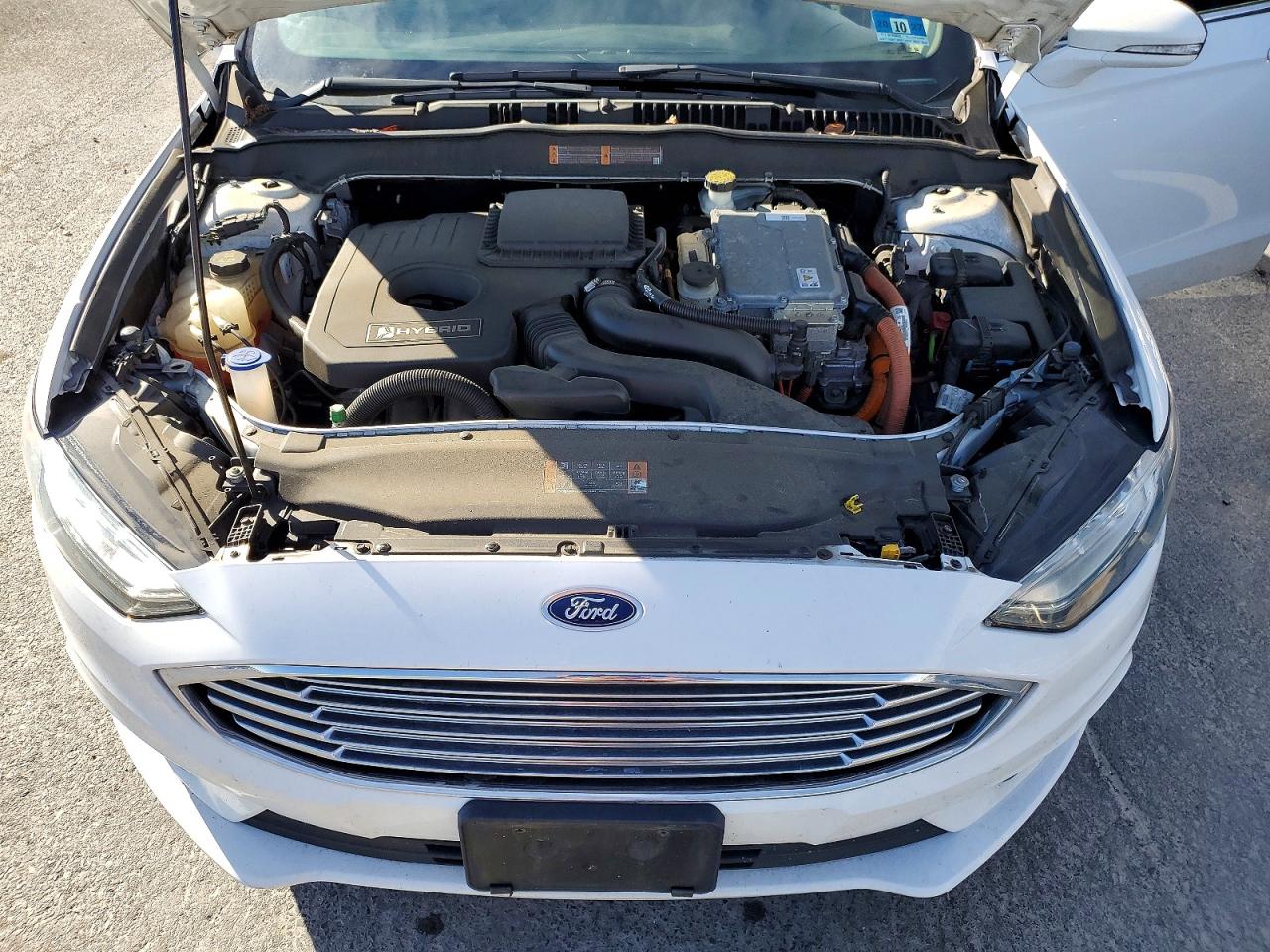 2018 FORD FUSION SE HYBRID photo 31