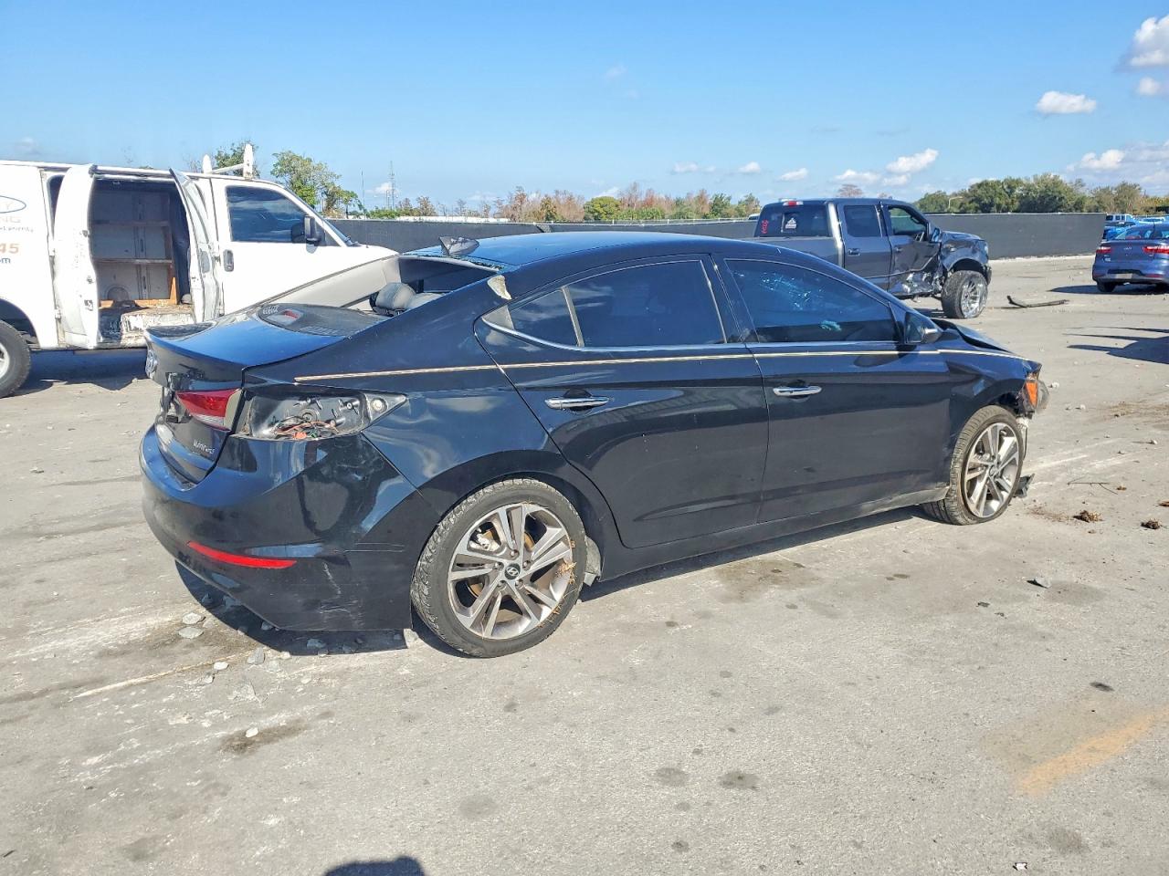 2017 HYUNDAI ELANTRA SE photo 3