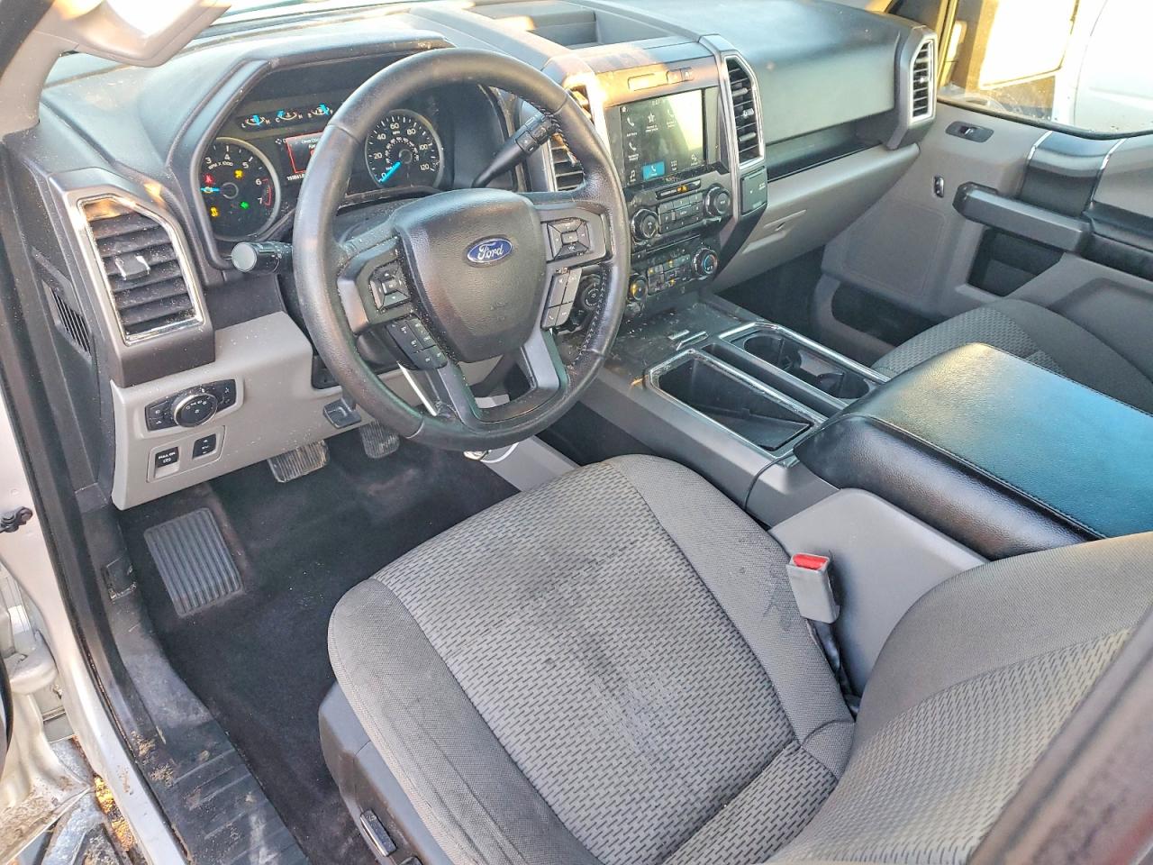 2016 FORD F150 SUPERCREW photo 8