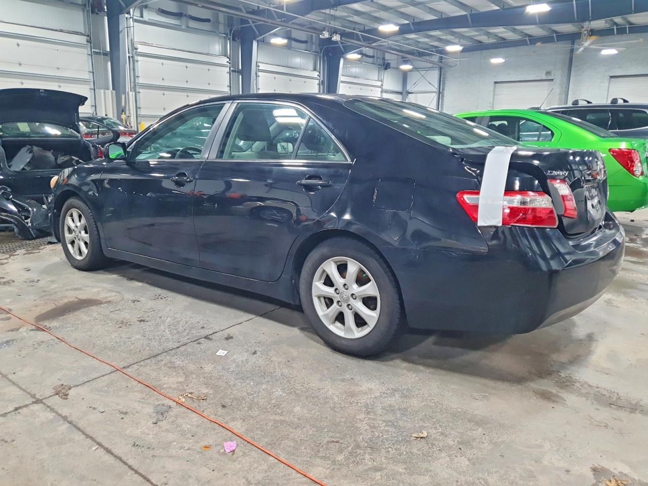 2008 TOYOTA CAMRY LE photo 3