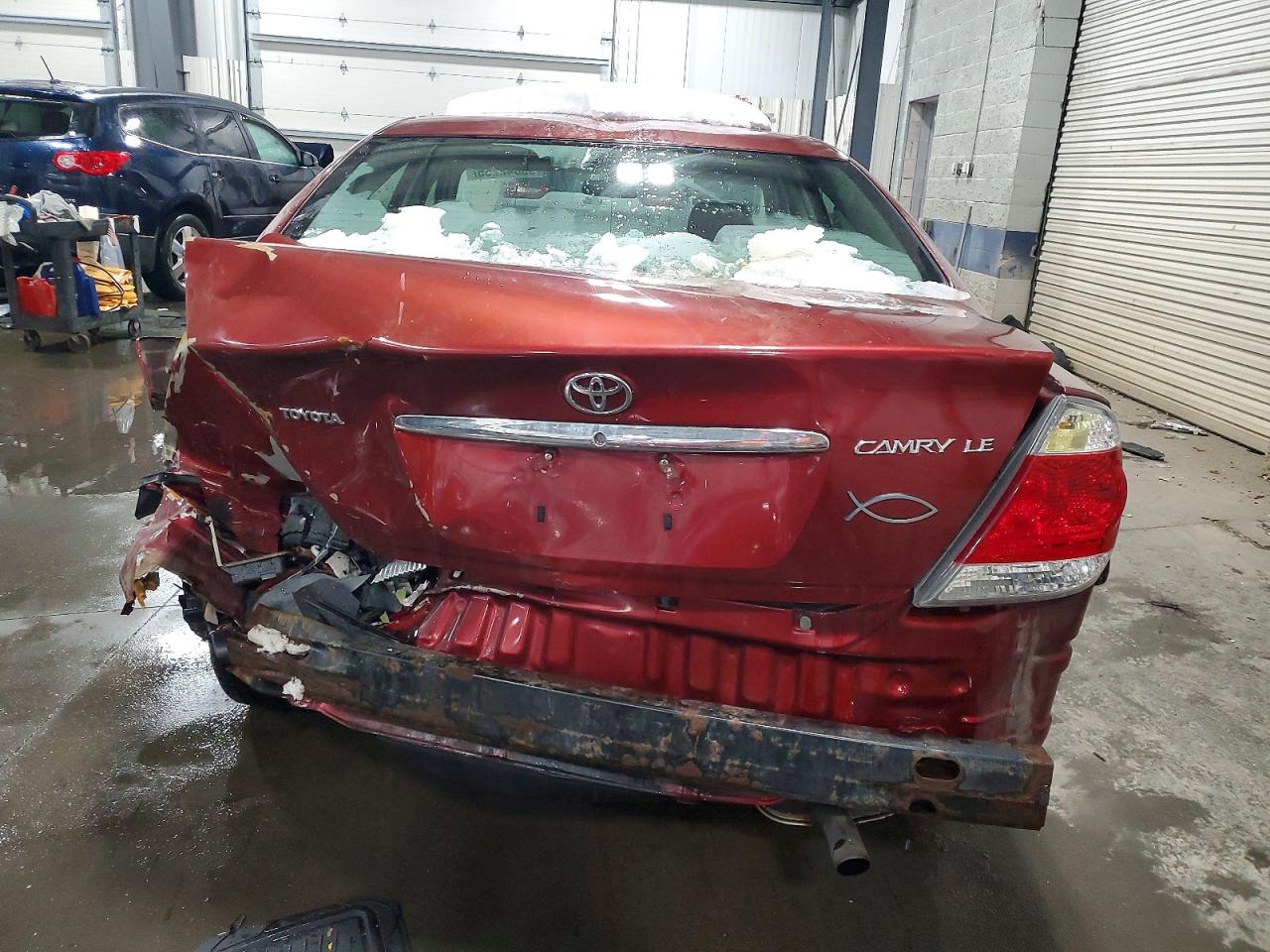 2006 TOYOTA CAMRY LE photo 11