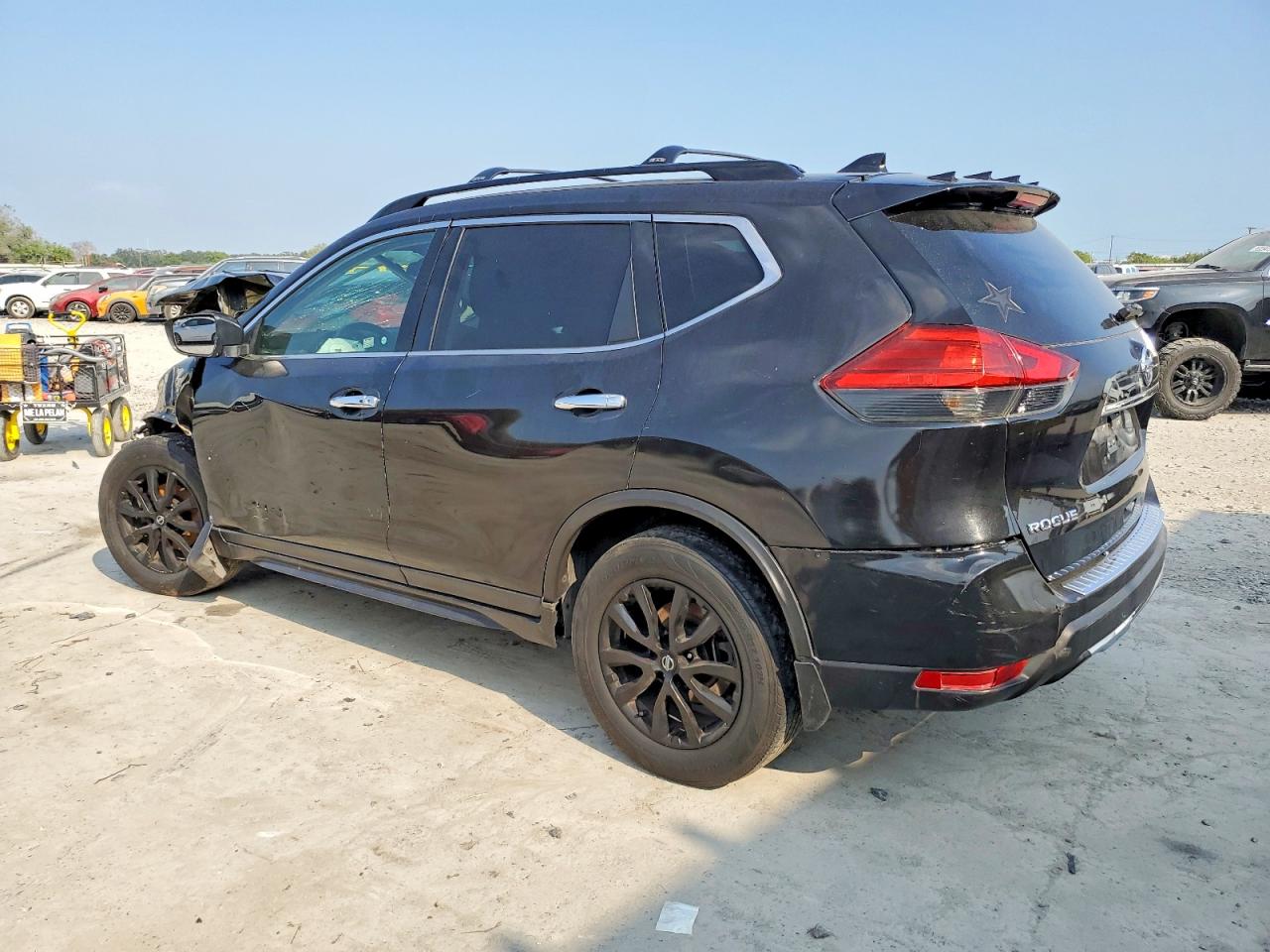 2017 NISSAN ROGUE S photo 2