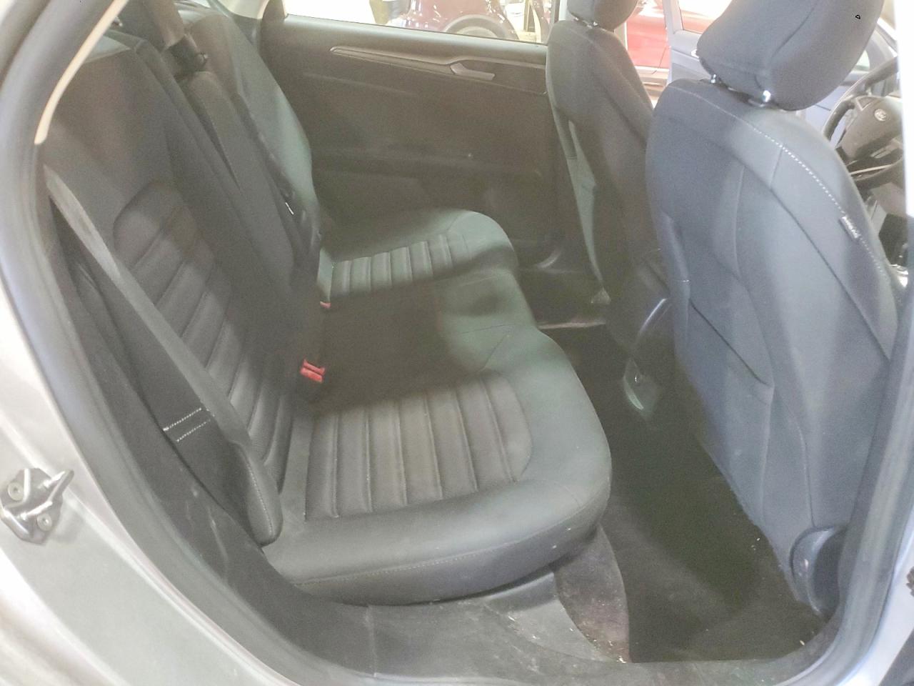 2017 FORD FUSION SE photo 10