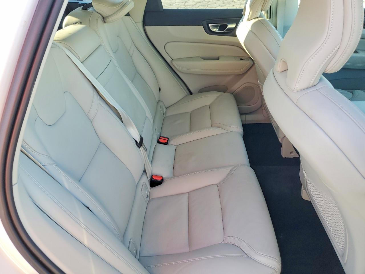 2021 VOLVO XC60 T5 INSCRIPTION photo 11