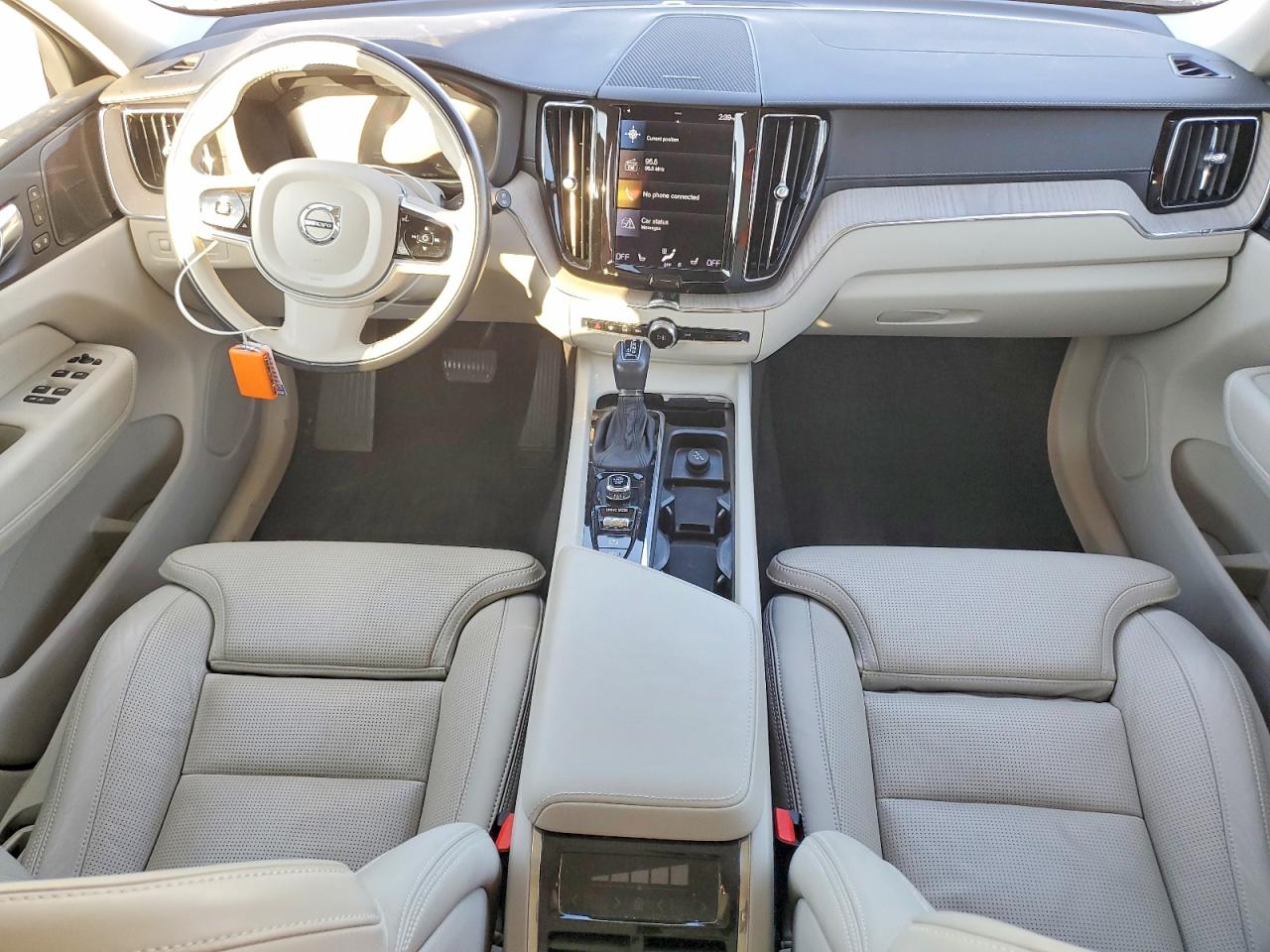2021 VOLVO XC60 T5 INSCRIPTION photo 8