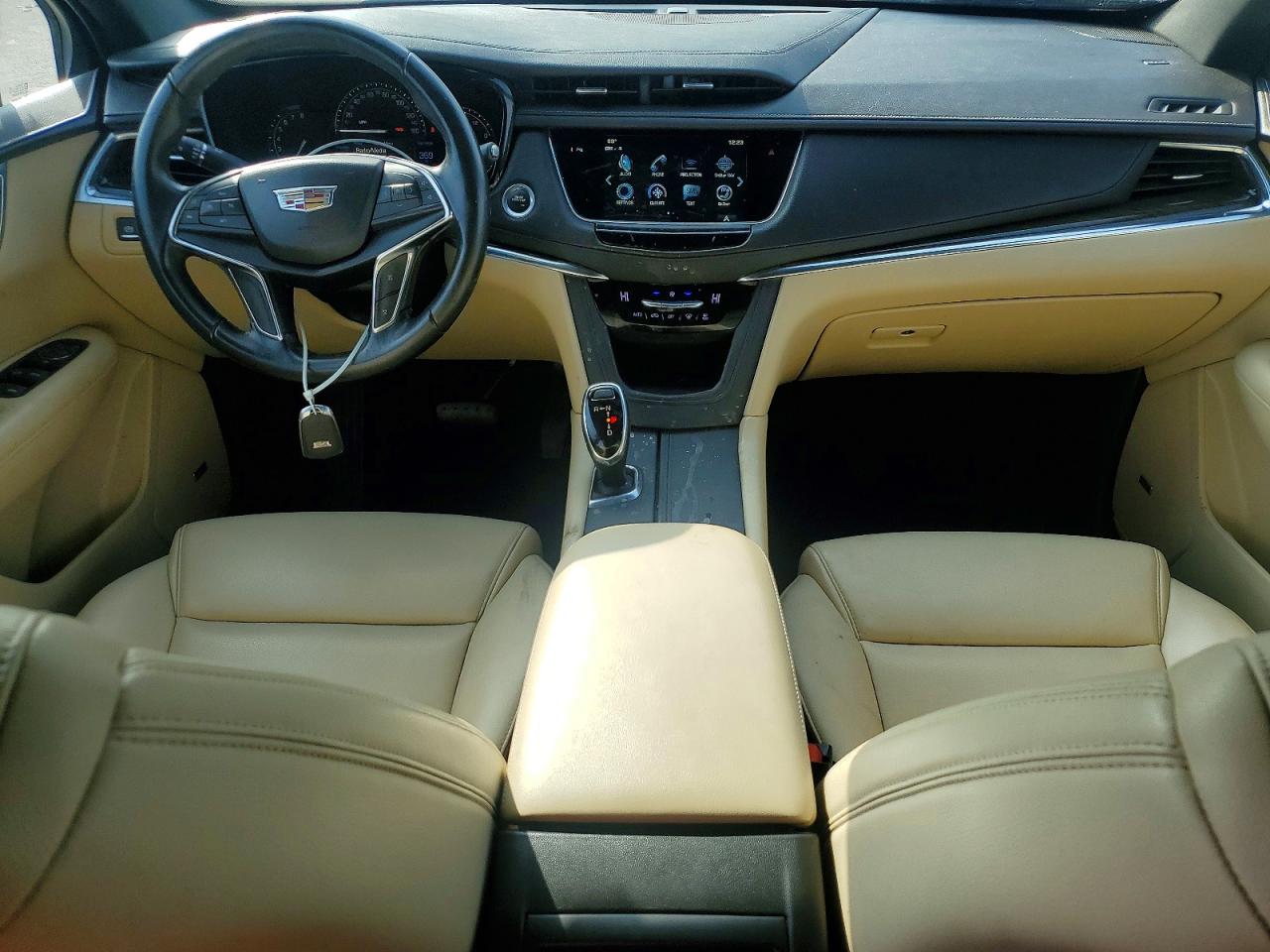 2019 CADILLAC XT5 photo 8