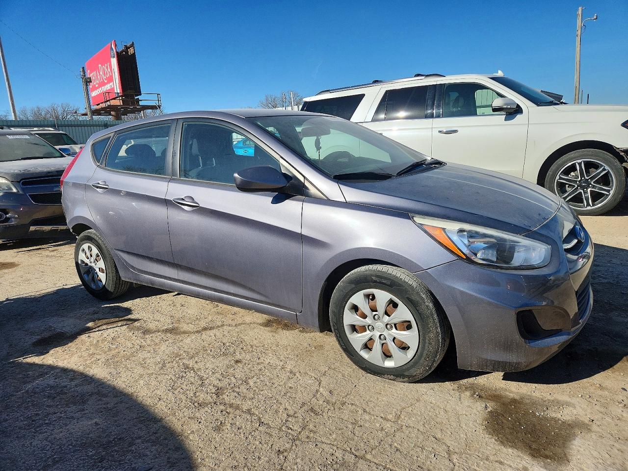 2016 HYUNDAI ACCENT SE photo 4