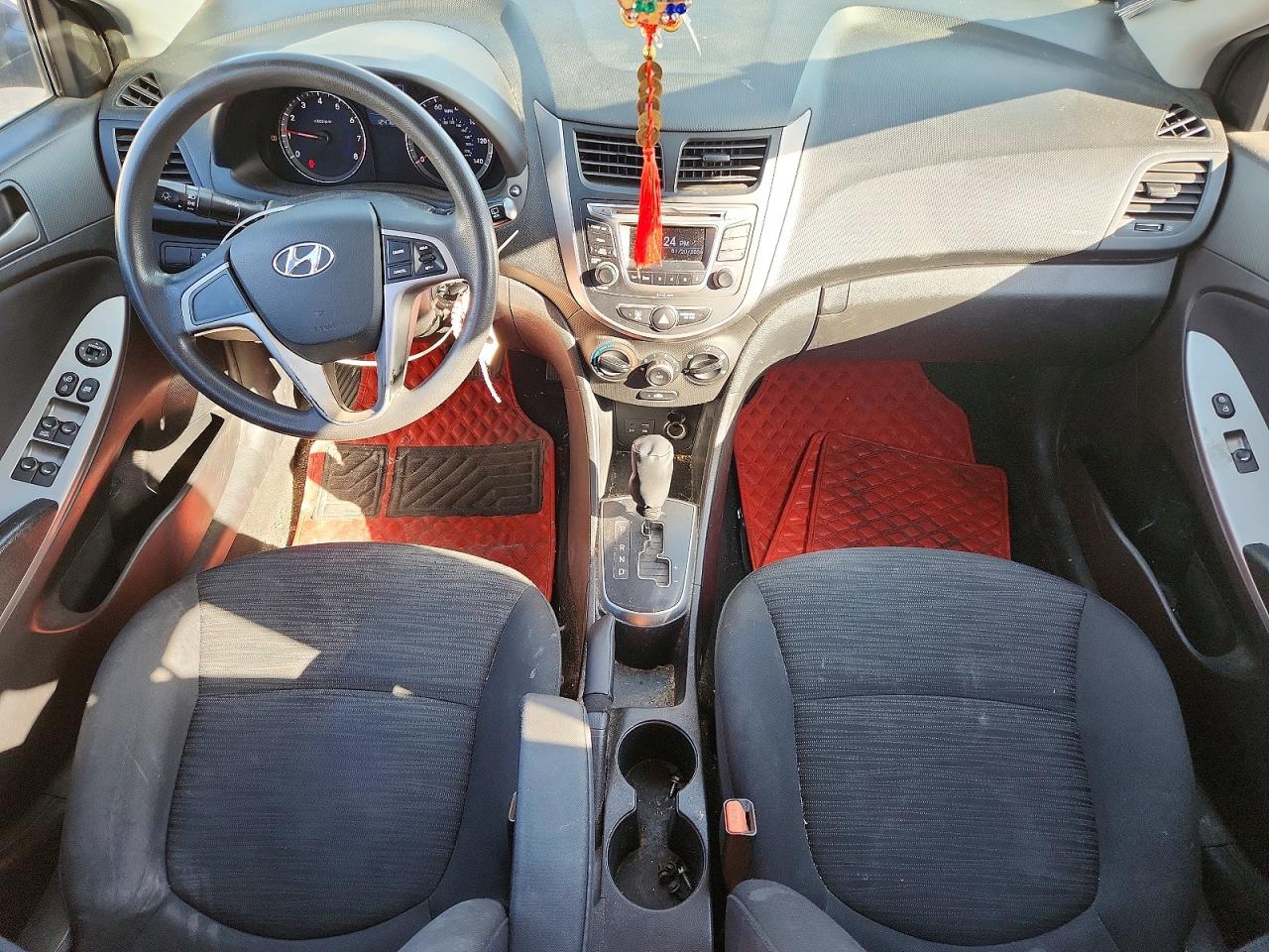 2016 HYUNDAI ACCENT SE photo 8