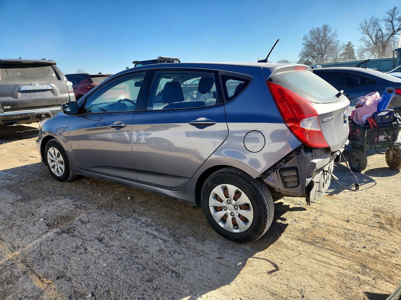 2016 HYUNDAI ACCENT SE photo 2