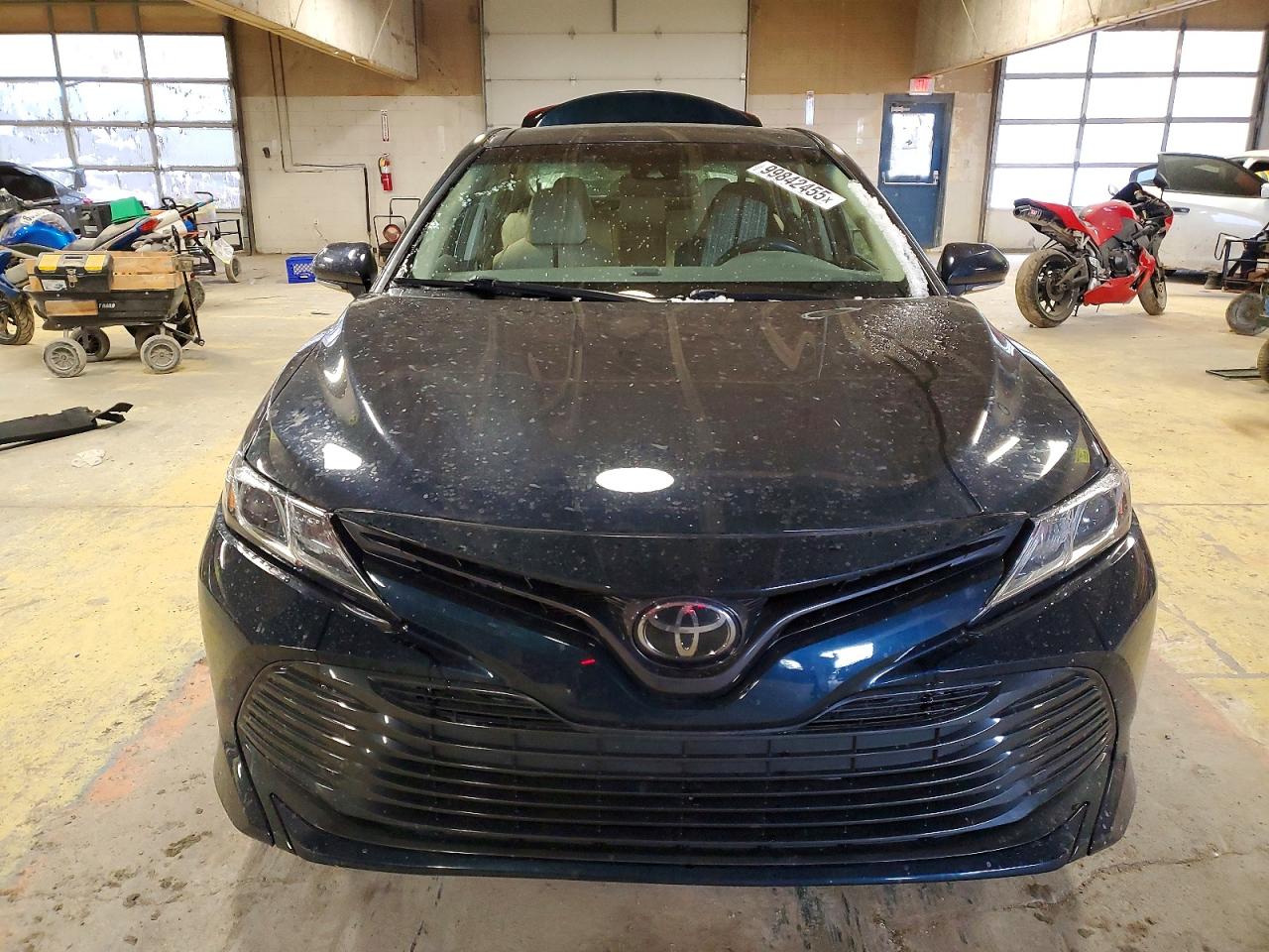 2018 TOYOTA CAMRY L photo 5