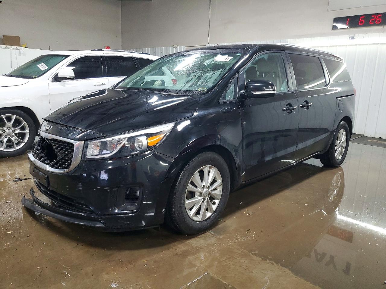 2016 KIA SEDONA