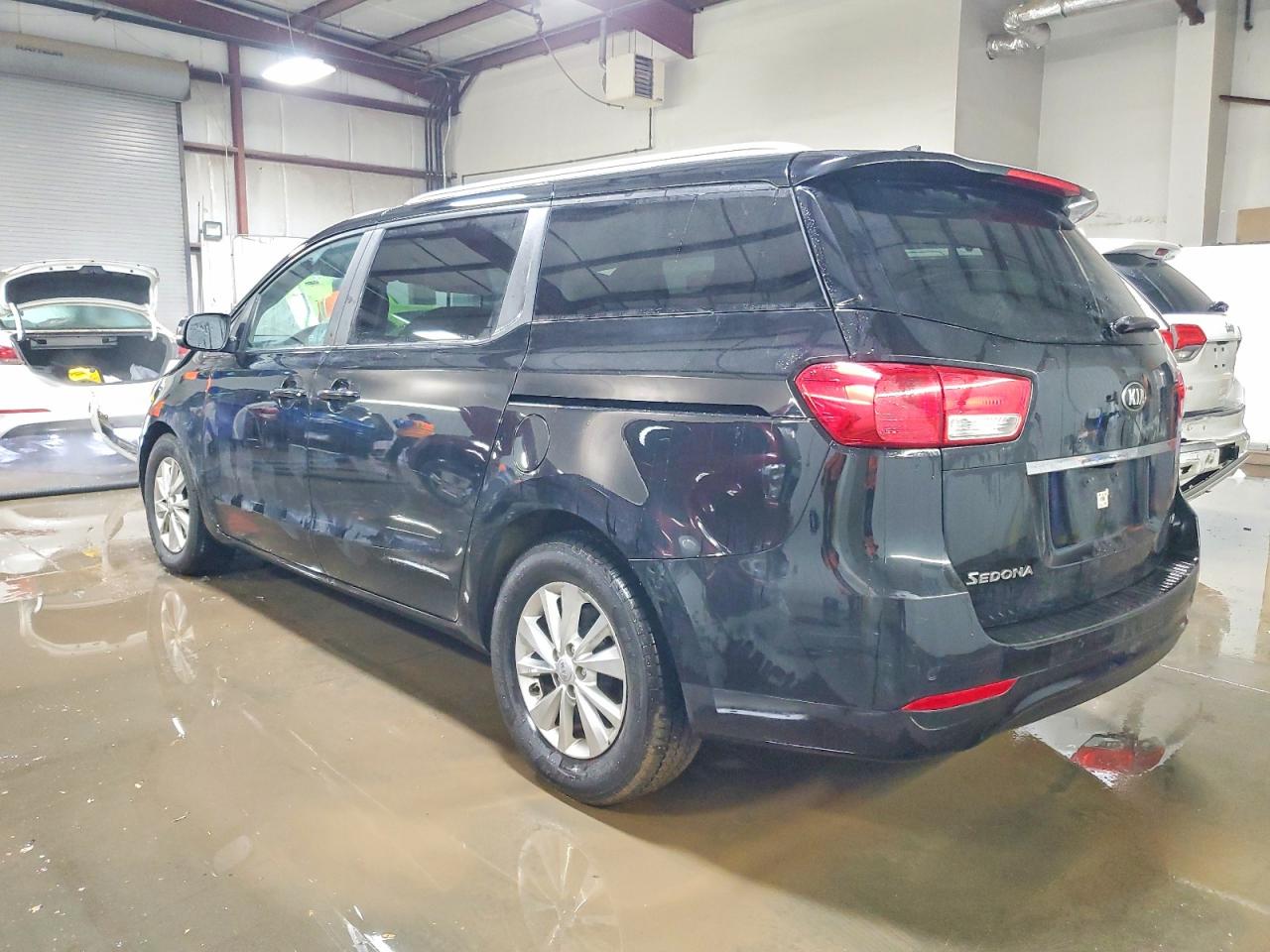 2016 KIA SEDONA LX photo 5