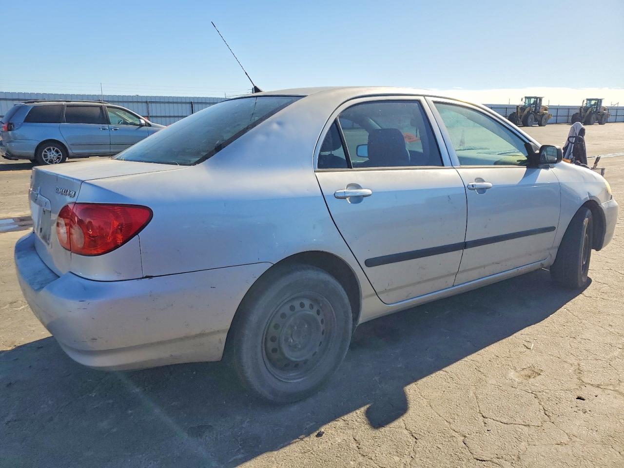 2005 TOYOTA COROLLA CE photo 3