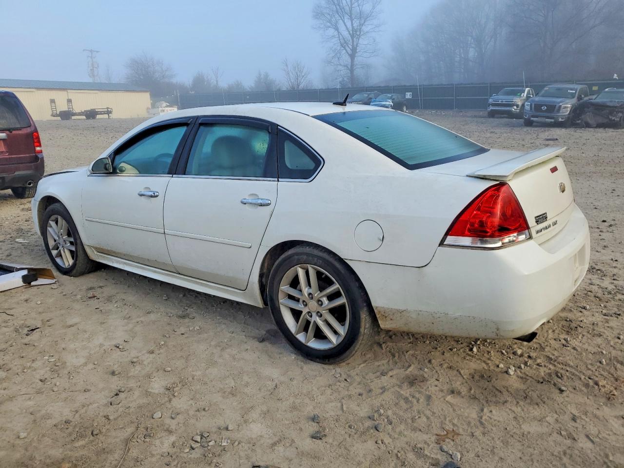 2013 CHEVROLET IMPALA LTZ photo 2
