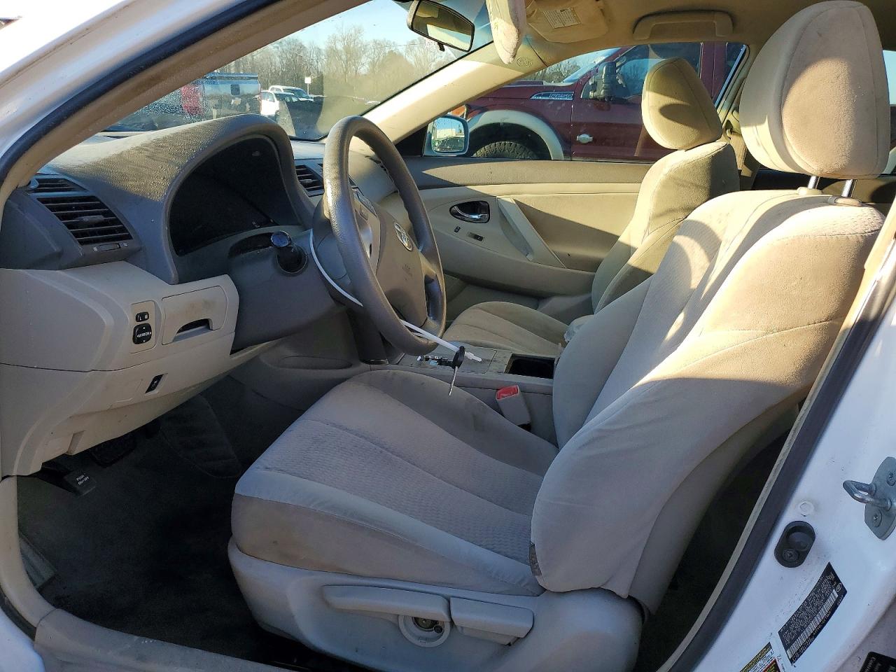2010 TOYOTA CAMRY BASE photo 7