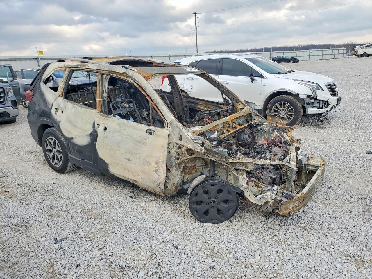 2020 SUBARU FORESTER PREMIUM photo 4