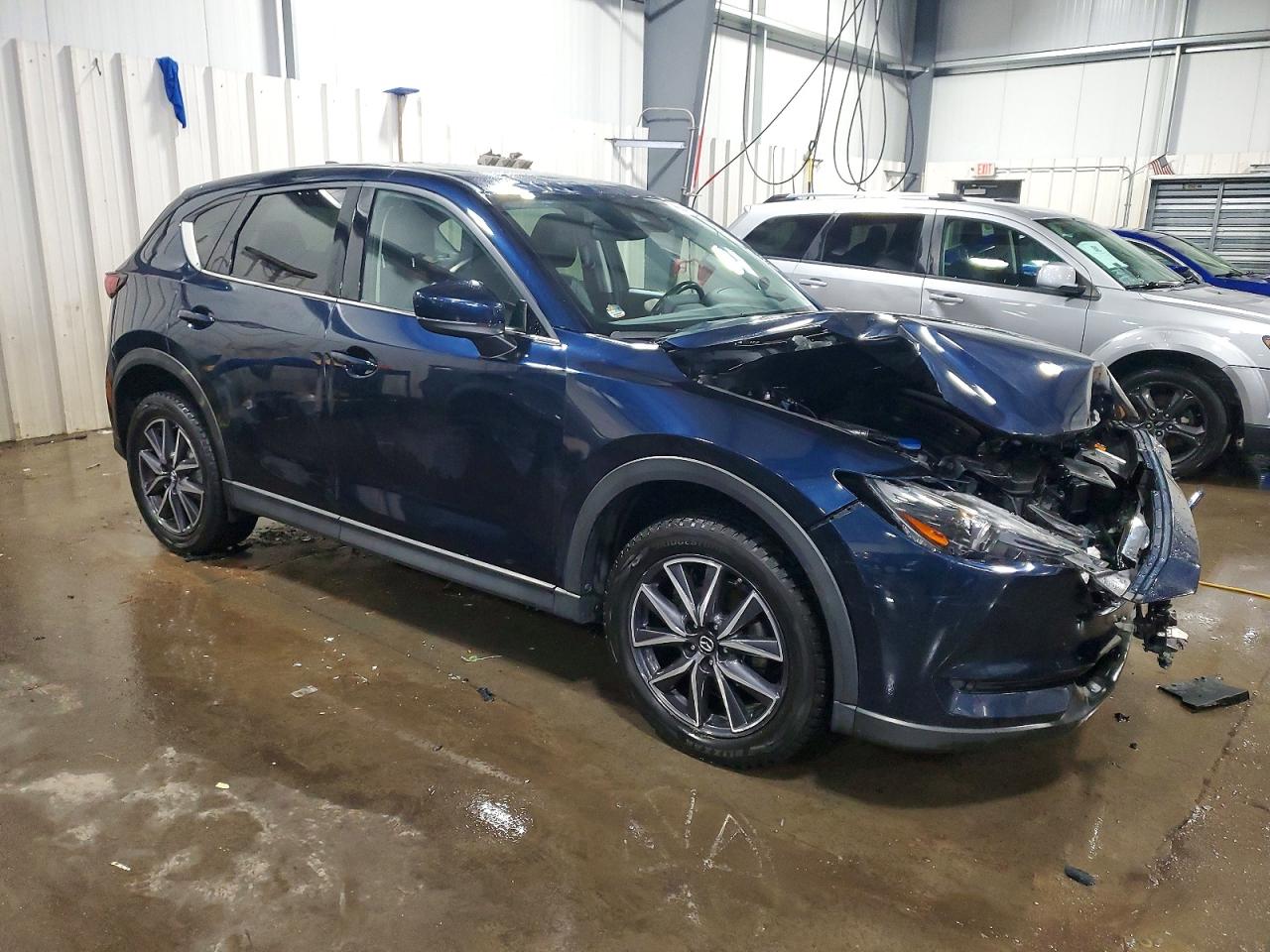 2017 MAZDA CX-5 GRAND TOURING photo 4