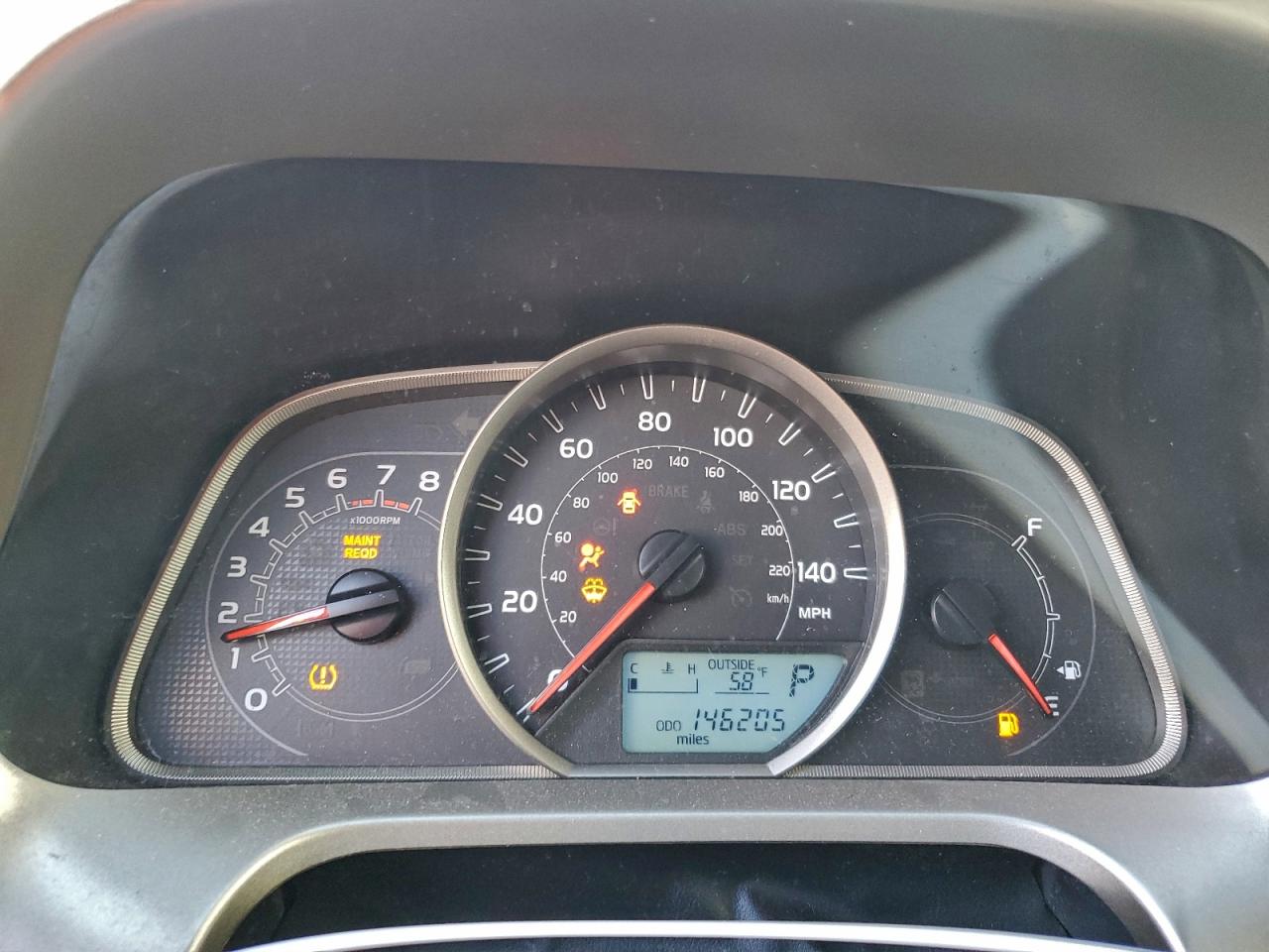 2014 TOYOTA RAV4 LE photo 9
