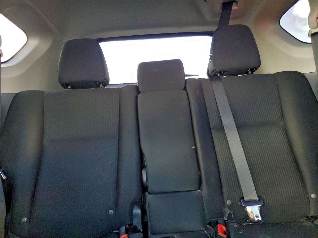 2014 TOYOTA RAV4 LE photo 10