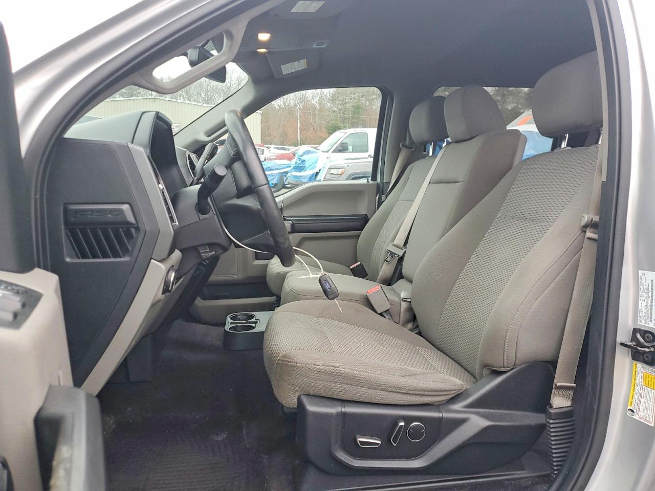 2017 FORD F150 SUPERCREW photo 7