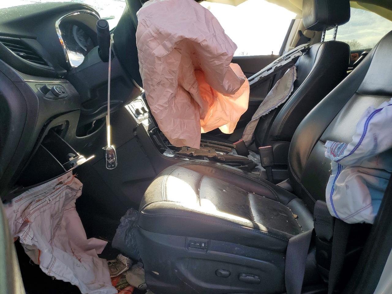 2017 BUICK ENCORE ESSENCE photo 13