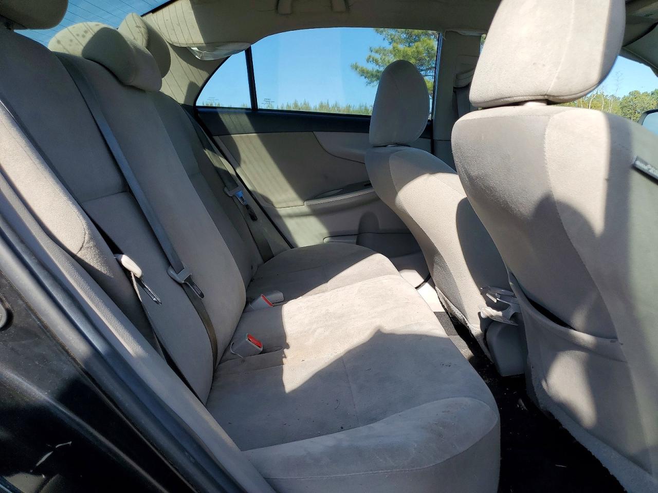 2013 TOYOTA COROLLA BASE photo 10
