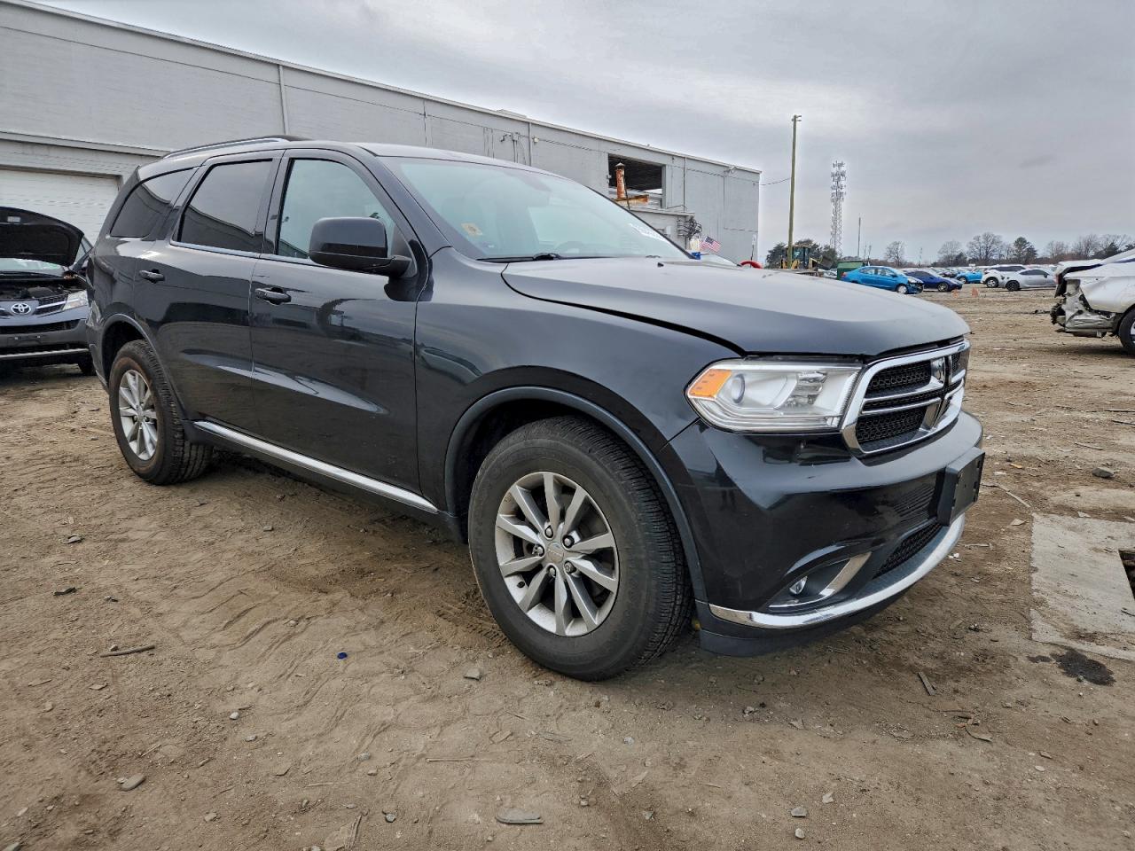 2016 DODGE DURANGO SXT photo 4
