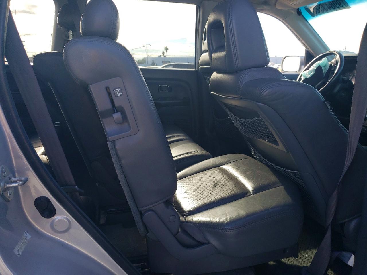 2004 HONDA PILOT EXL photo 11