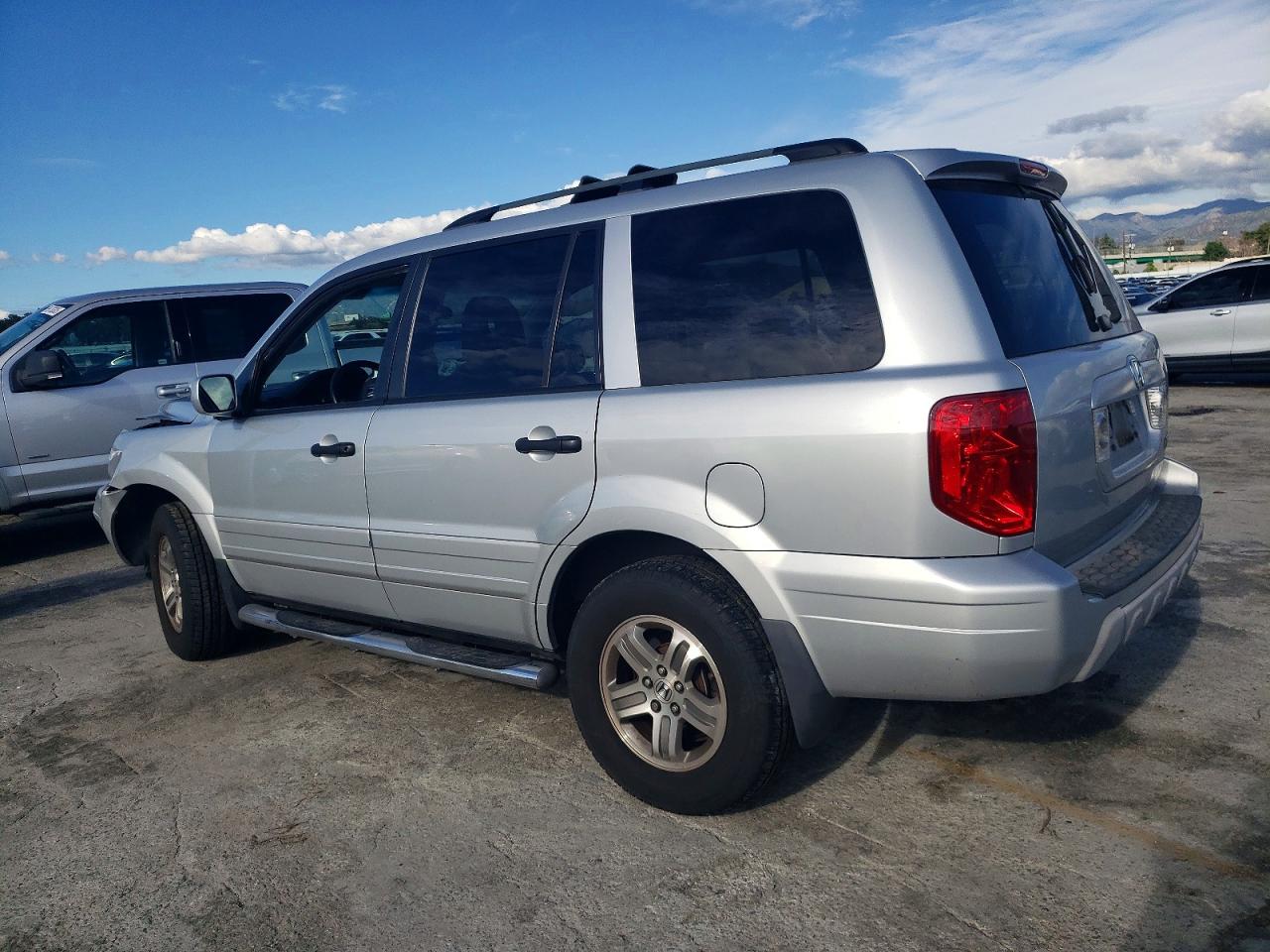 2004 HONDA PILOT EXL photo 2