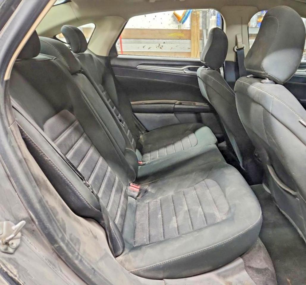 2020 FORD FUSION SE photo 10
