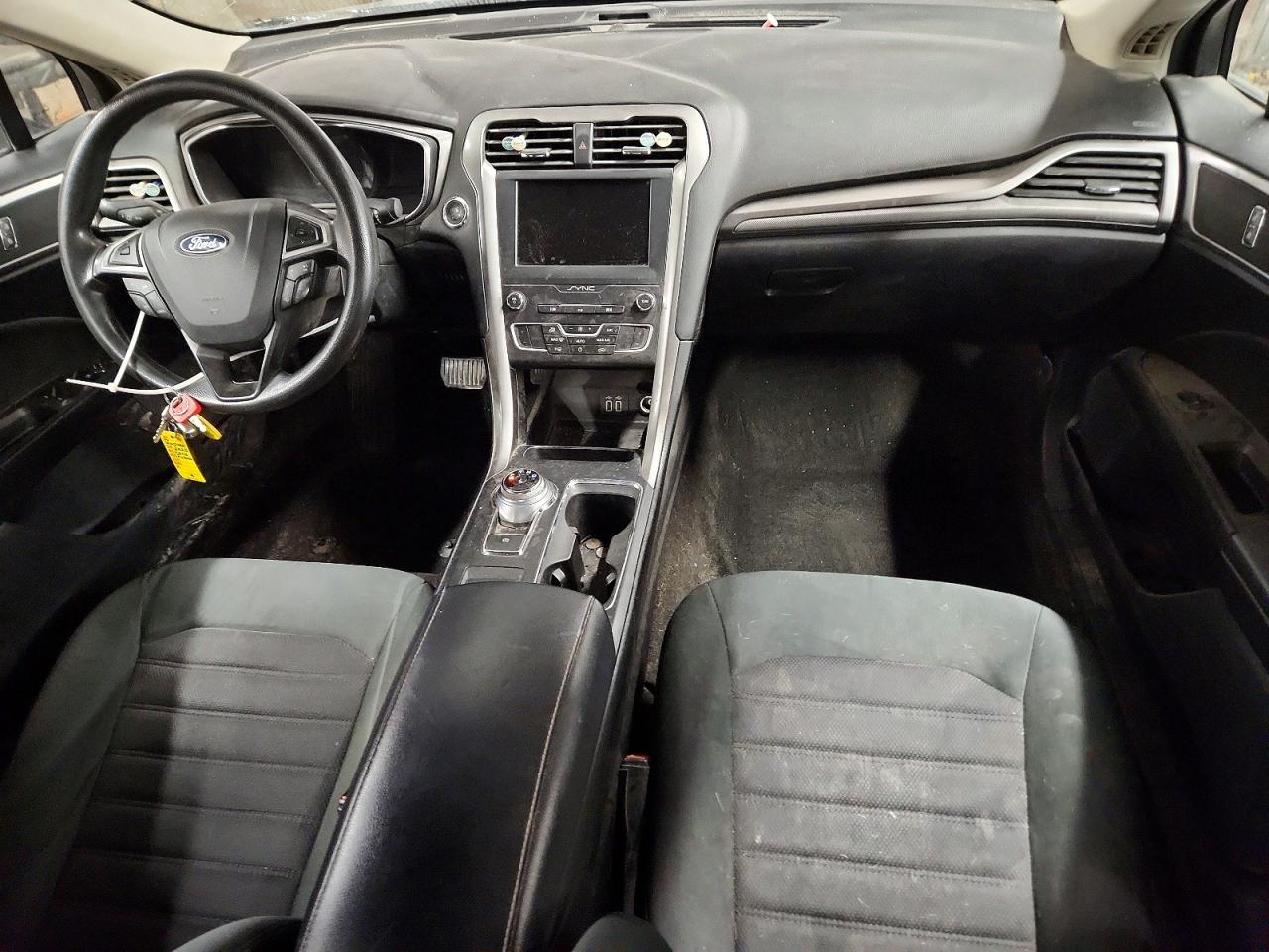 2020 FORD FUSION SE photo 8