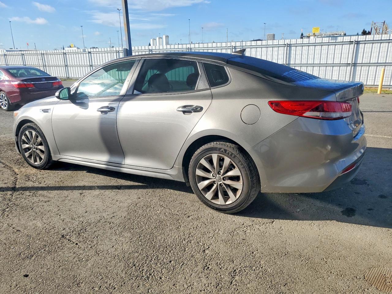 2016 KIA OPTIMA LX photo 2