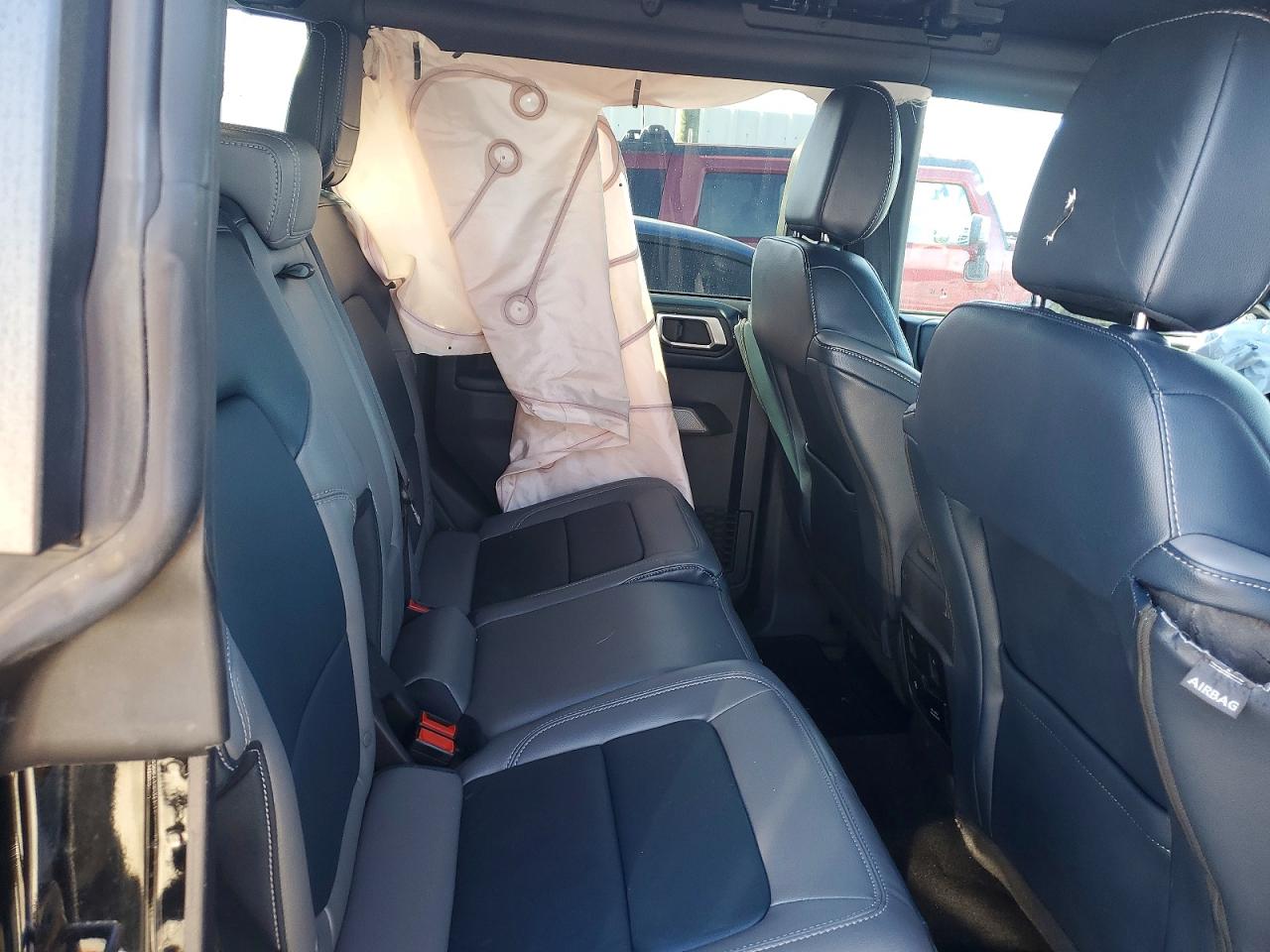 2022 FORD BRONCO BASE photo 10