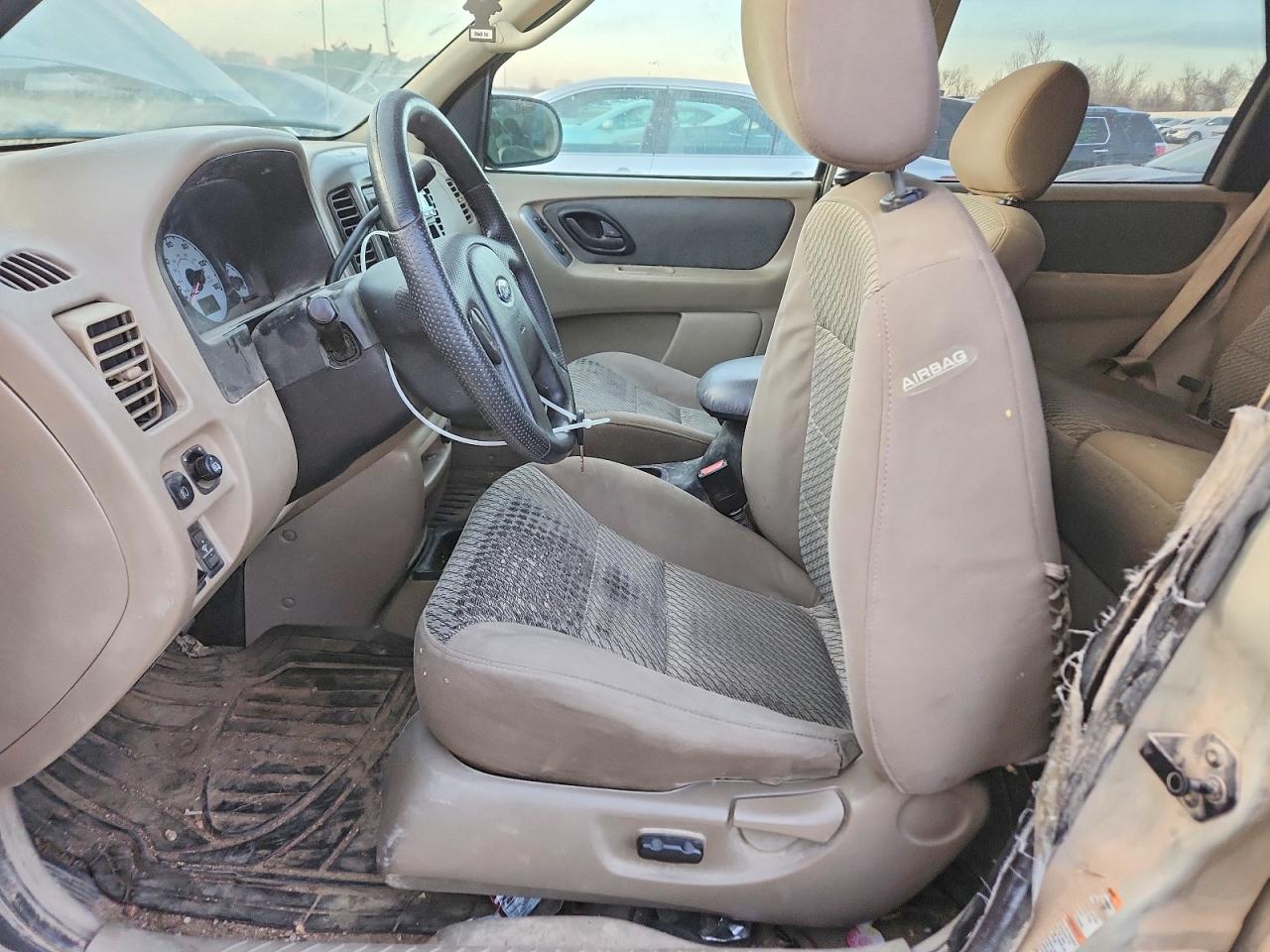 2004 FORD ESCAPE XLT photo 13