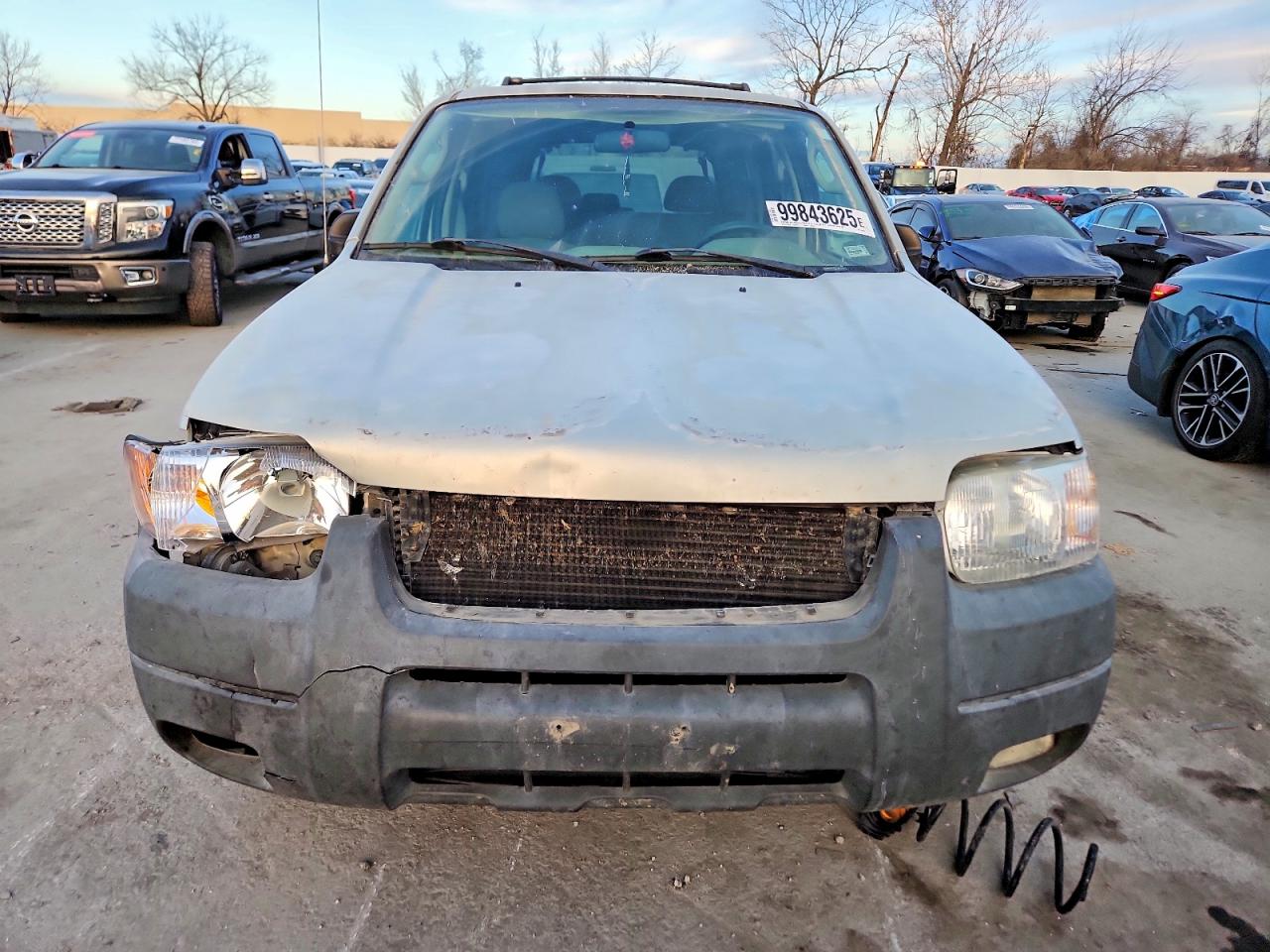 2004 FORD ESCAPE XLT photo 9