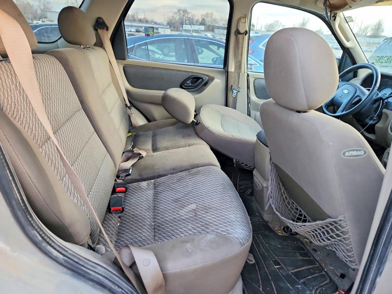 2004 FORD ESCAPE XLT photo 21