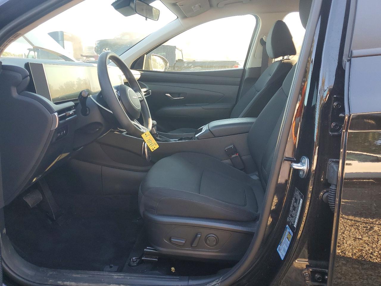 2025 HYUNDAI TUCSON SEL photo 7