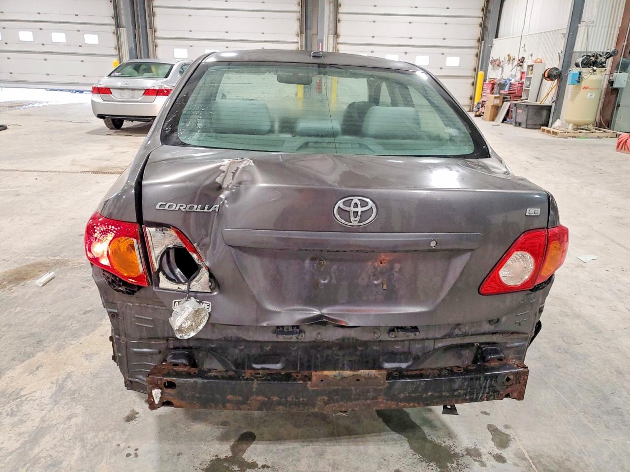 2009 TOYOTA COROLLA BASE photo 11