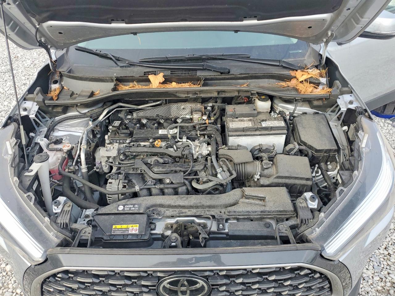 2022 TOYOTA COROLLA CROSS XLE photo 12