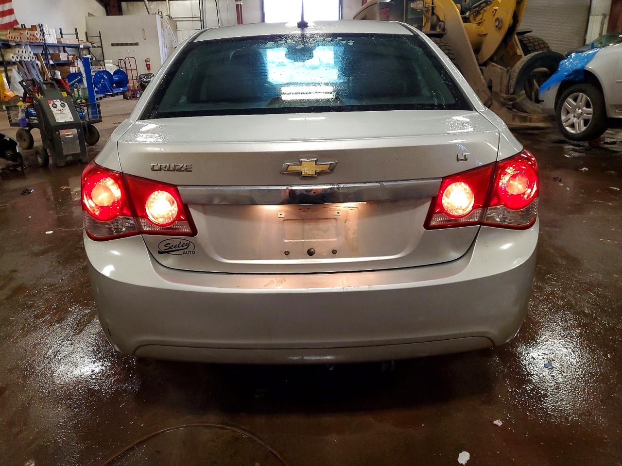 2014 CHEVROLET CRUZE LT photo 6
