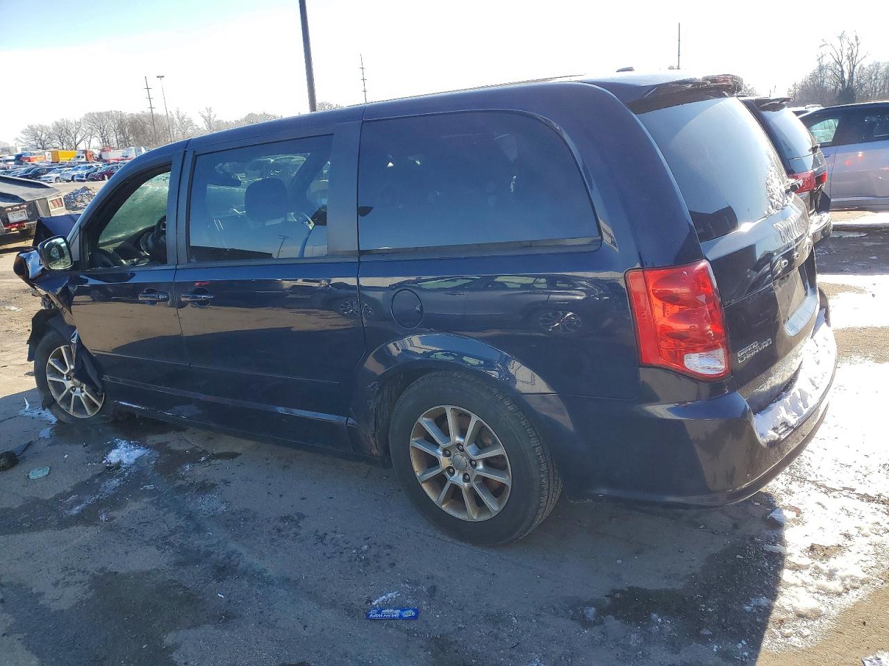 2012 DODGE GRAND CARAVAN R/T photo 2