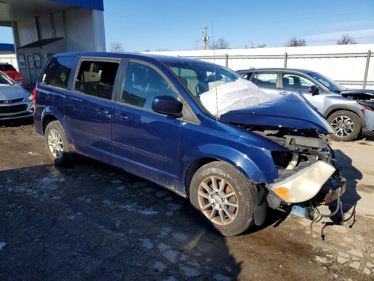 2012 DODGE GRAND CARAVAN R/T photo 4