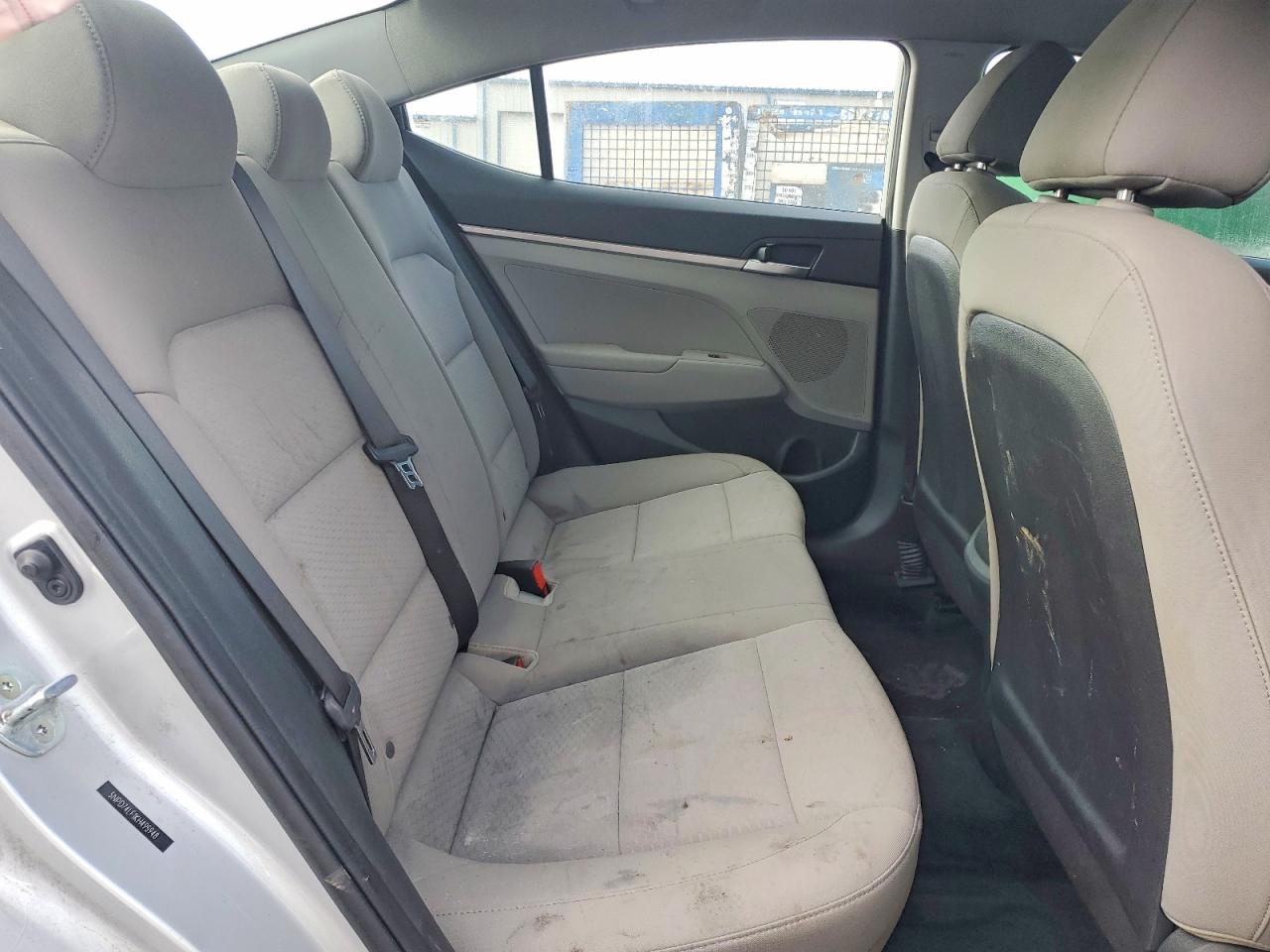 2019 HYUNDAI ELANTRA SE photo 10