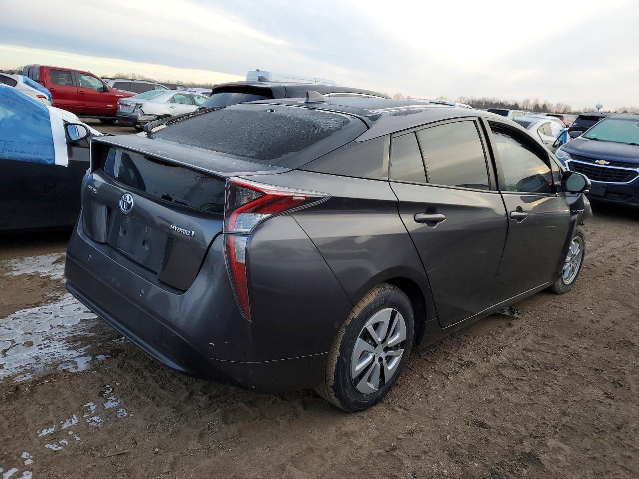 2018 TOYOTA PRIUS photo 3