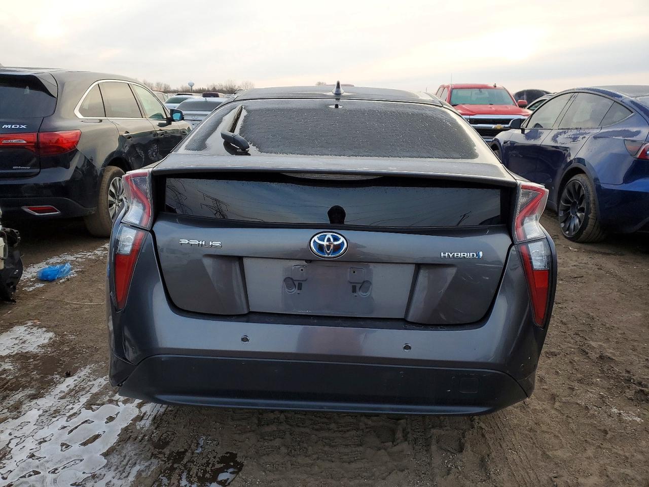 2018 TOYOTA PRIUS photo 6