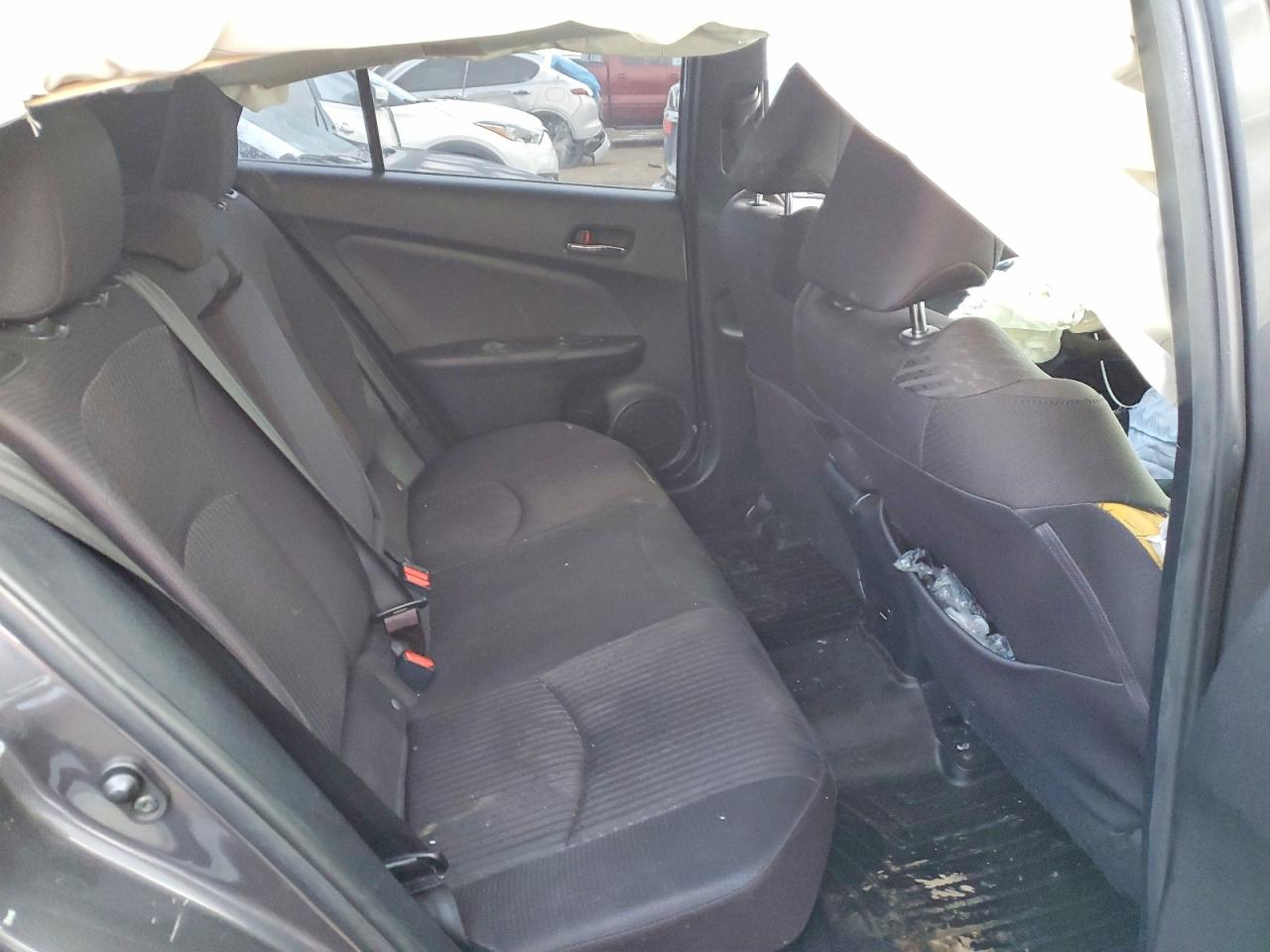 2018 TOYOTA PRIUS photo 10