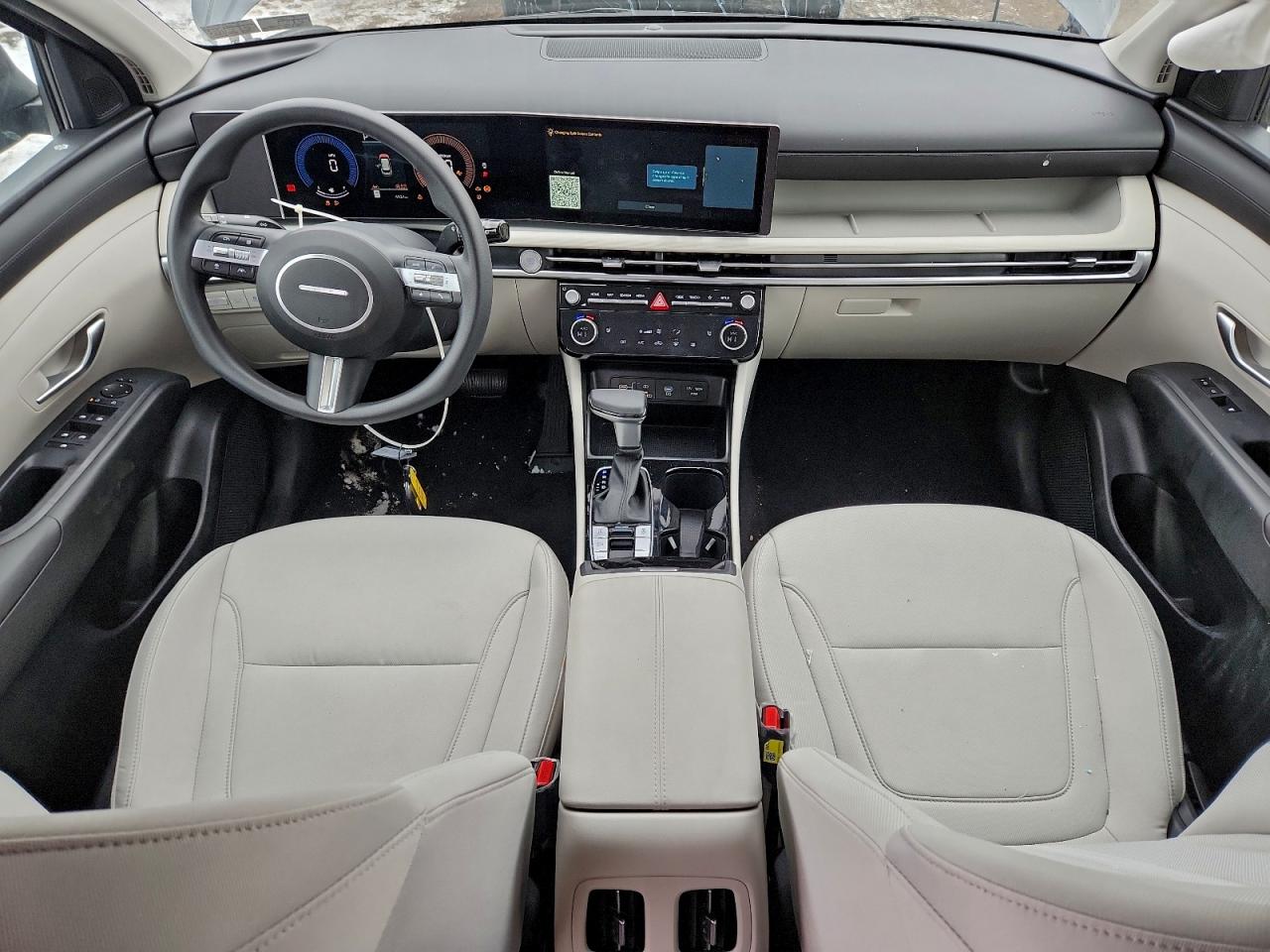 2026 HYUNDAI TUCSON SEL photo 8