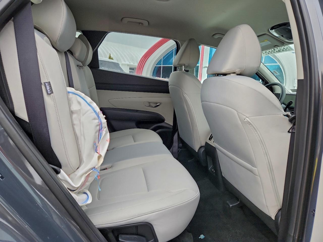 2026 HYUNDAI TUCSON SEL photo 11