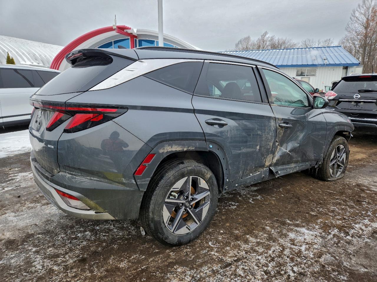2026 HYUNDAI TUCSON SEL photo 3